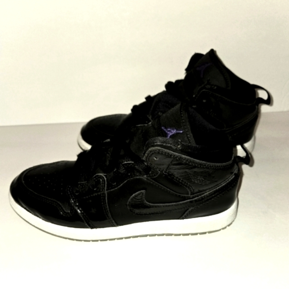 Jordan 1 Mid 3Y Space Jams